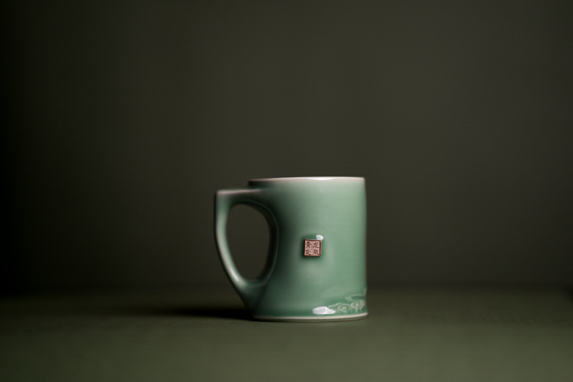 Le Rat — Mug à thé en céladon de Longquan