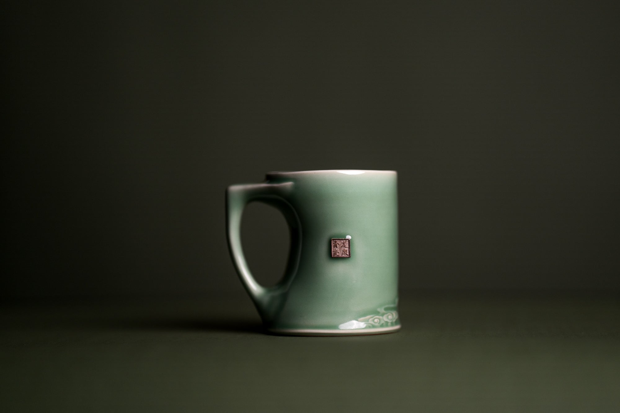 Le Cochon — Mug à thé  en céladon de Longquan