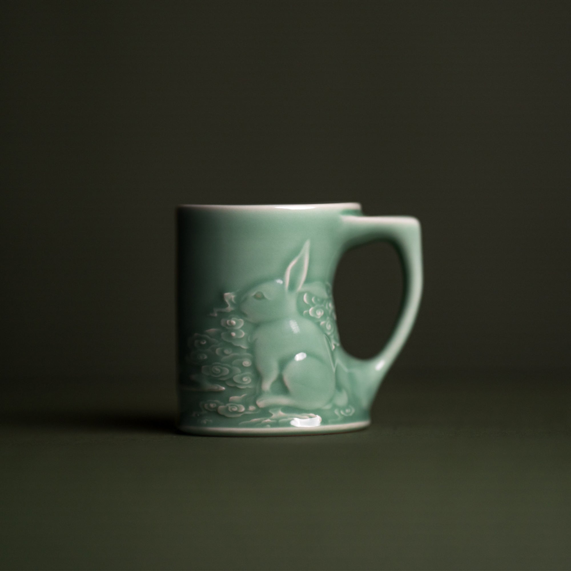 Le Lapin — Mug à thé en céladon de Longquan