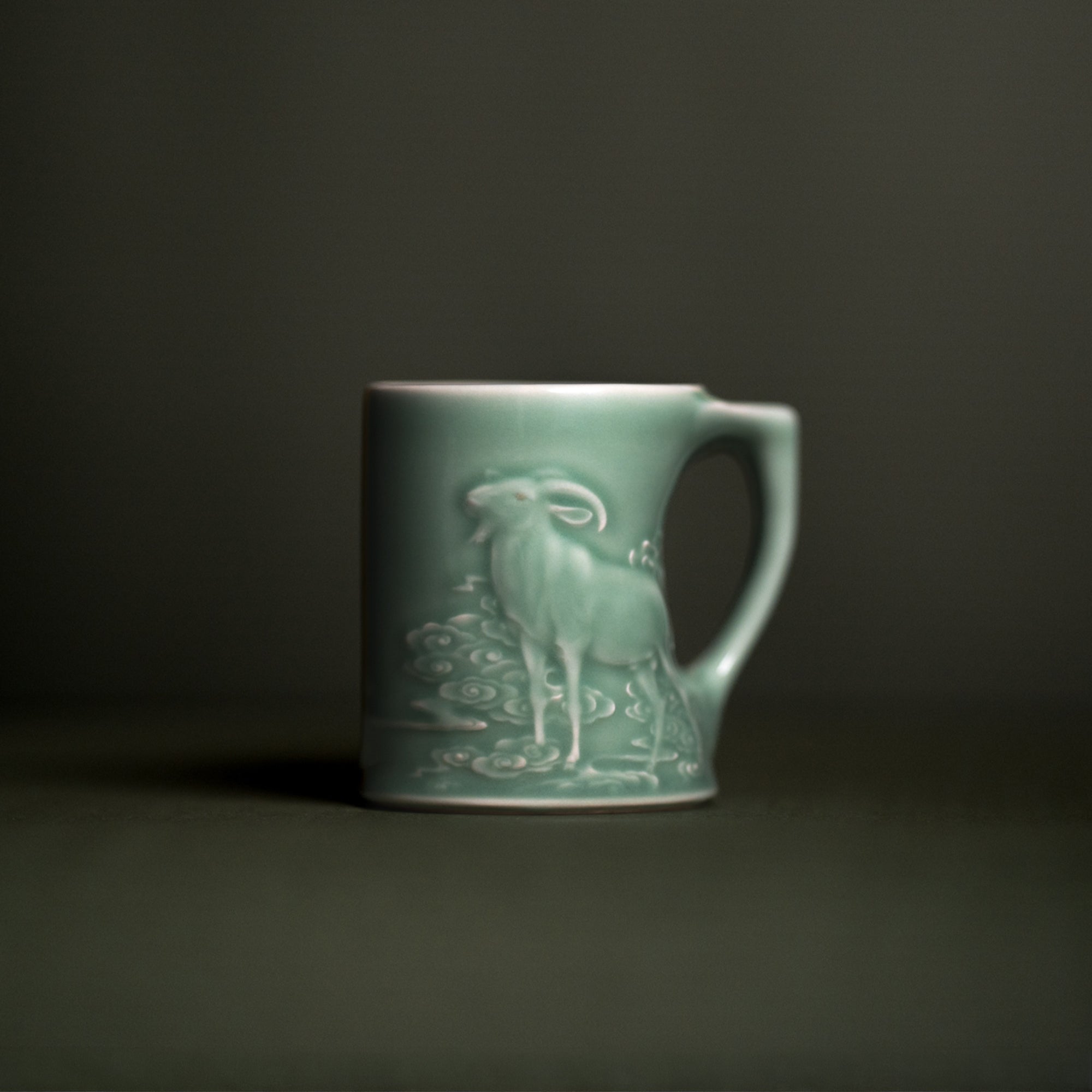 La Chèvre  — Mug à thé en céladon de Longquan