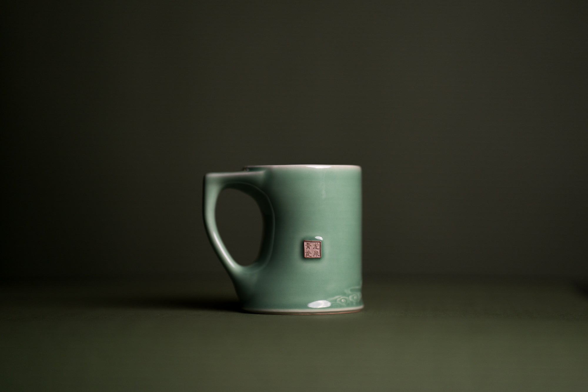 La Chèvre  — Mug à thé en céladon de Longquan