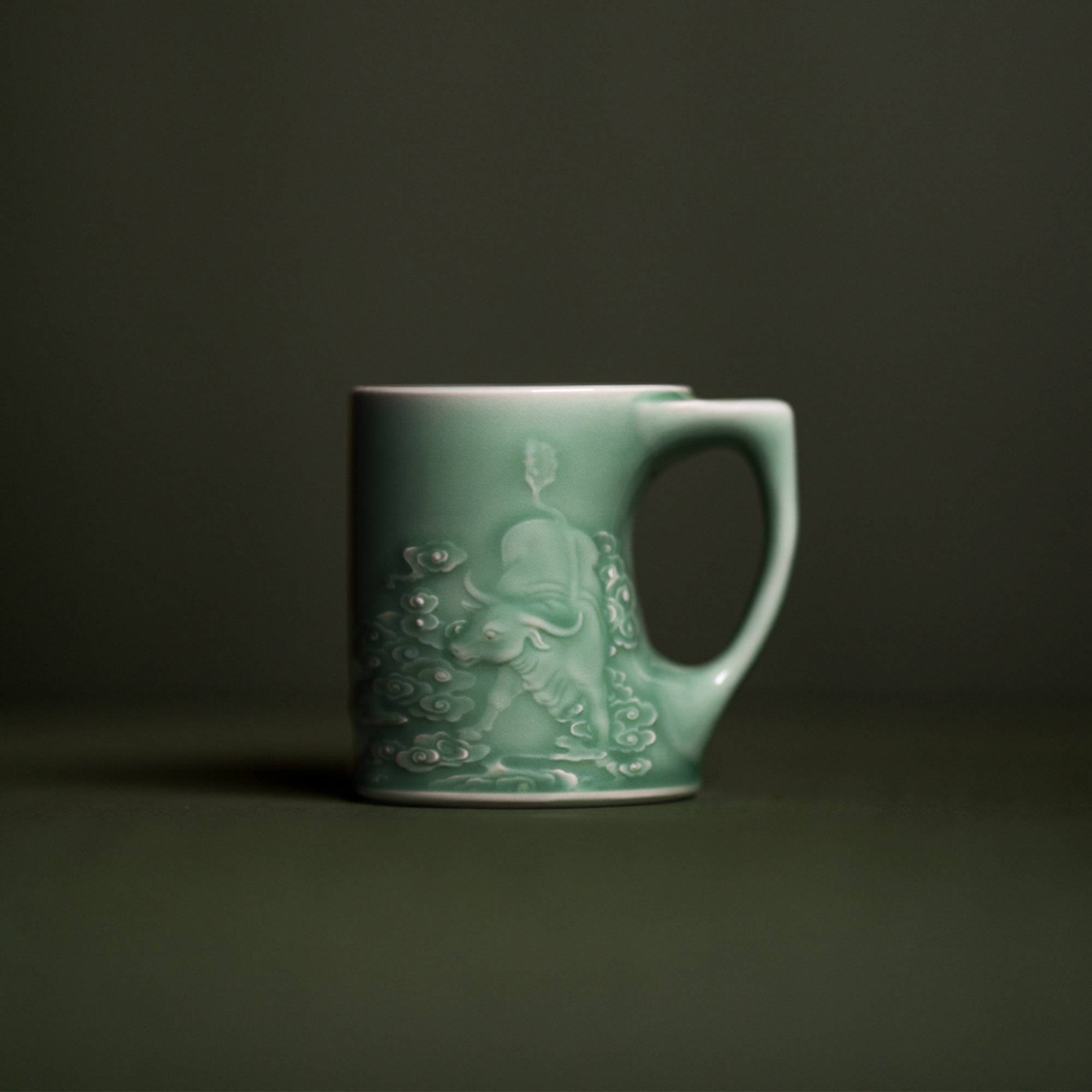 Le Boeuf — Mug à thé en céladon de Longquan