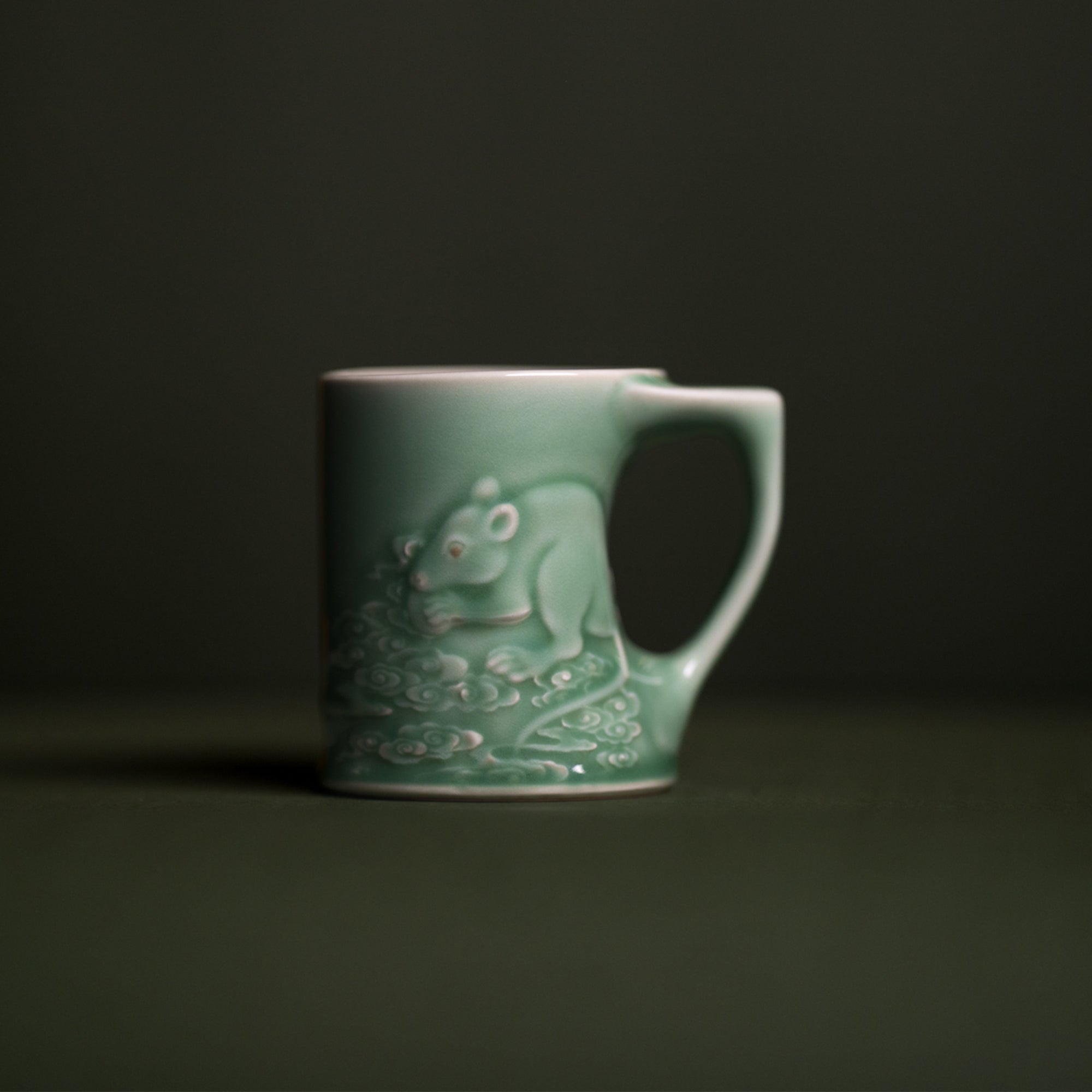 Le Rat — Mug à thé en céladon de Longquan