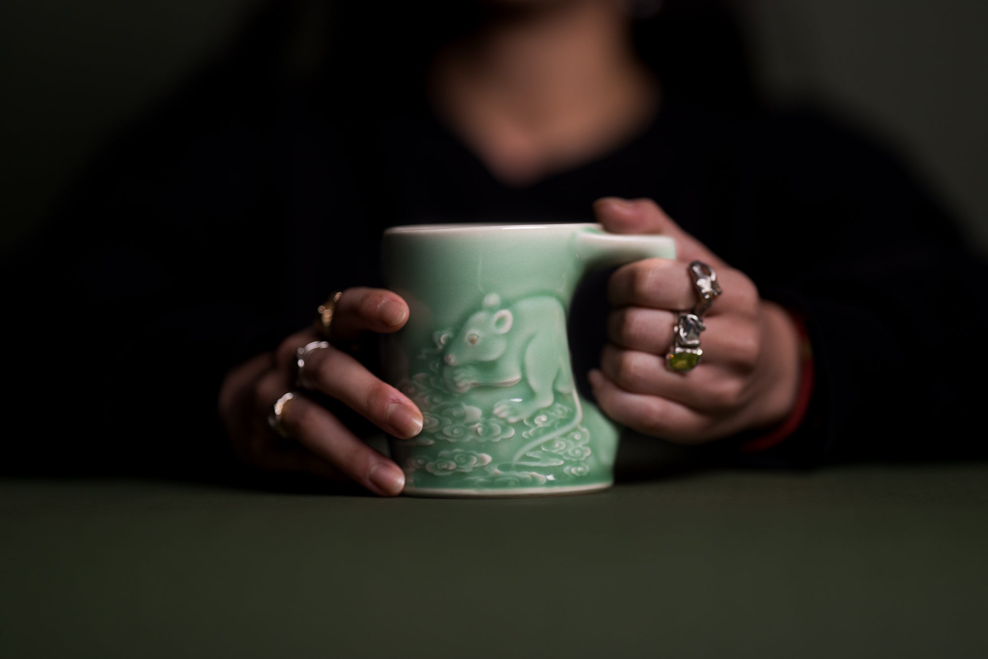 Le Rat — Mug à thé en céladon de Longquan